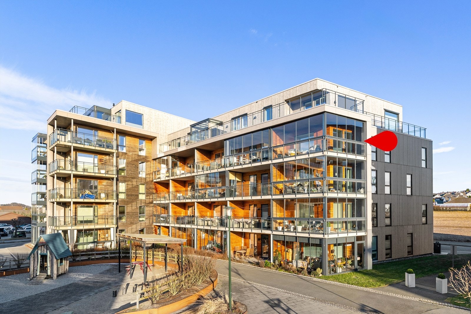 Velkommen til Sandesletta 23B, Presentert av EiendomsMegler1 v/Jarl Tjelta. Foto: Trond-Eirik Husvæg. Galleribilde