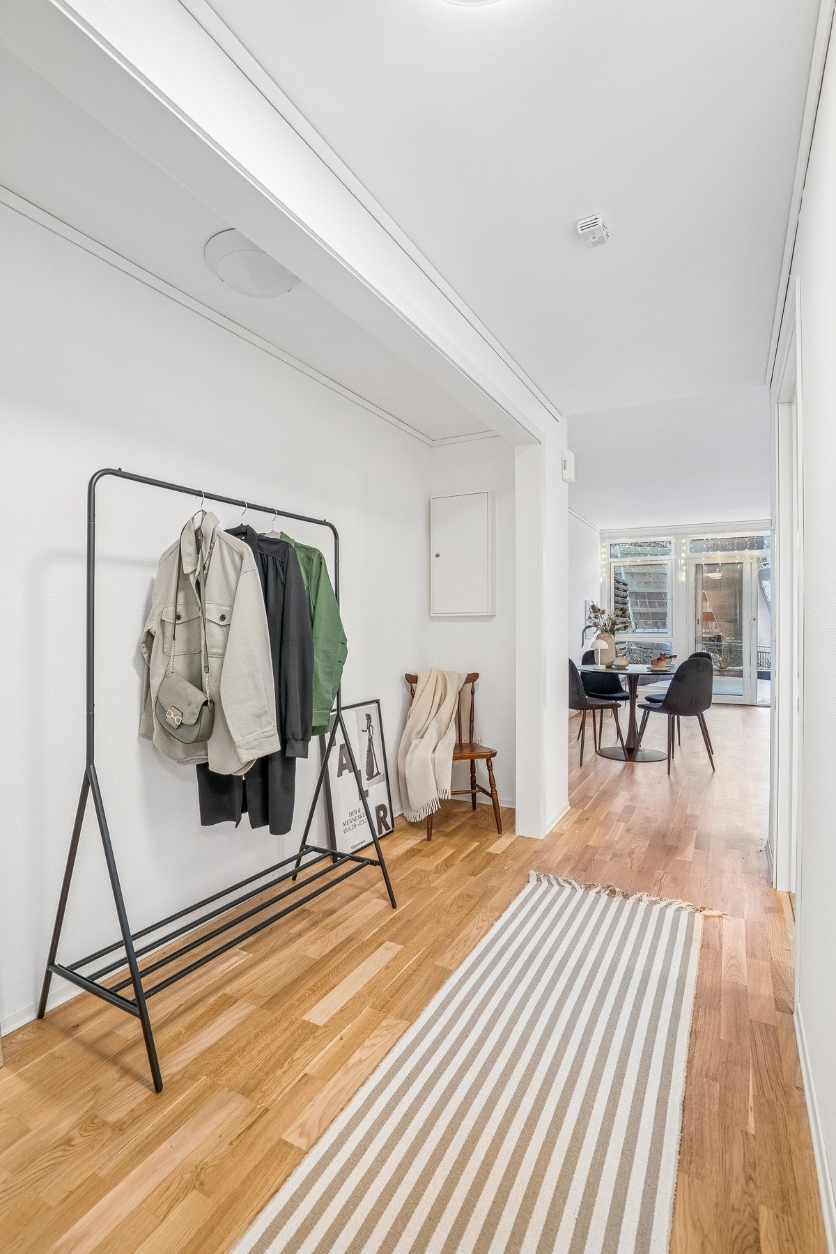 Garderoben er romslig med et godt potensiale. Galleribilde