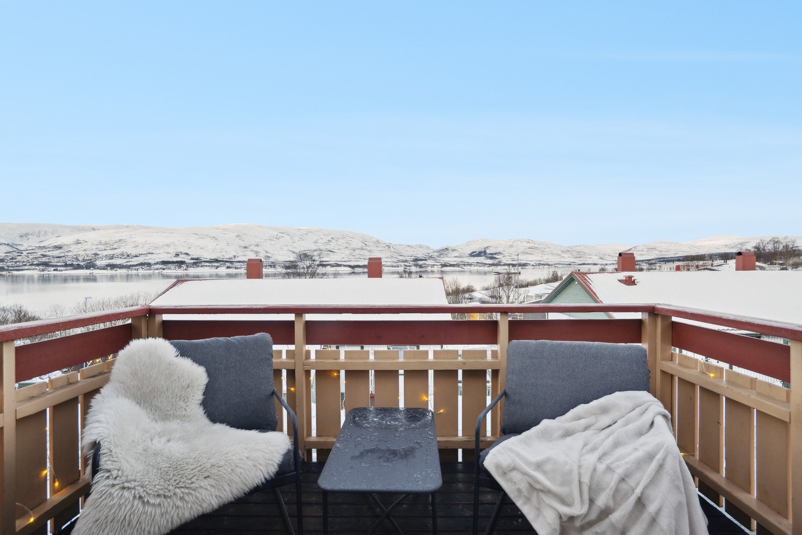 Balkong og utsikt Galleribilde