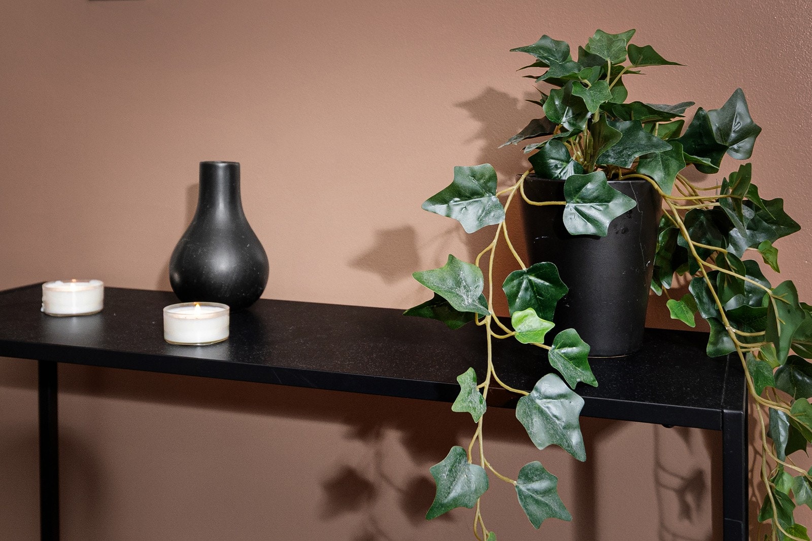 Detaljbilde av pynt i stuen. Galleribilde