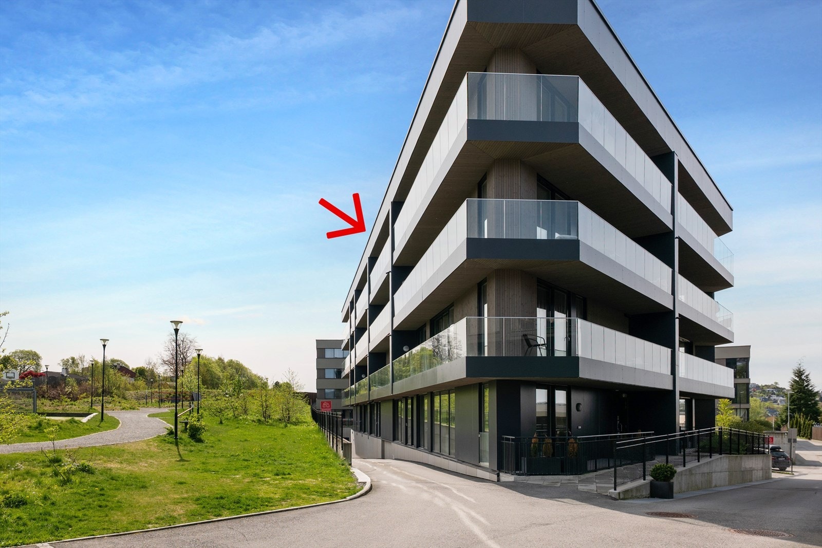 Leiligheten ligger i vakre Skjoldnes, et av Bergens mest ettertraktede boligområder! Galleribilde