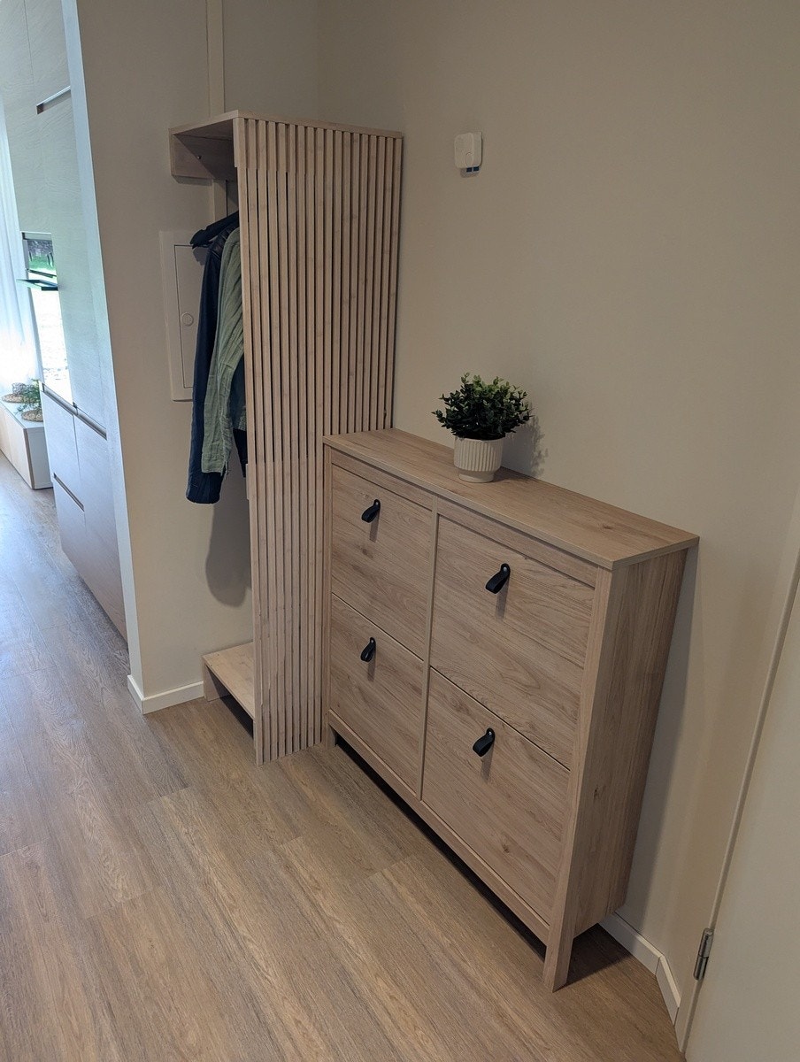 Gang med skoskap Galleribilde