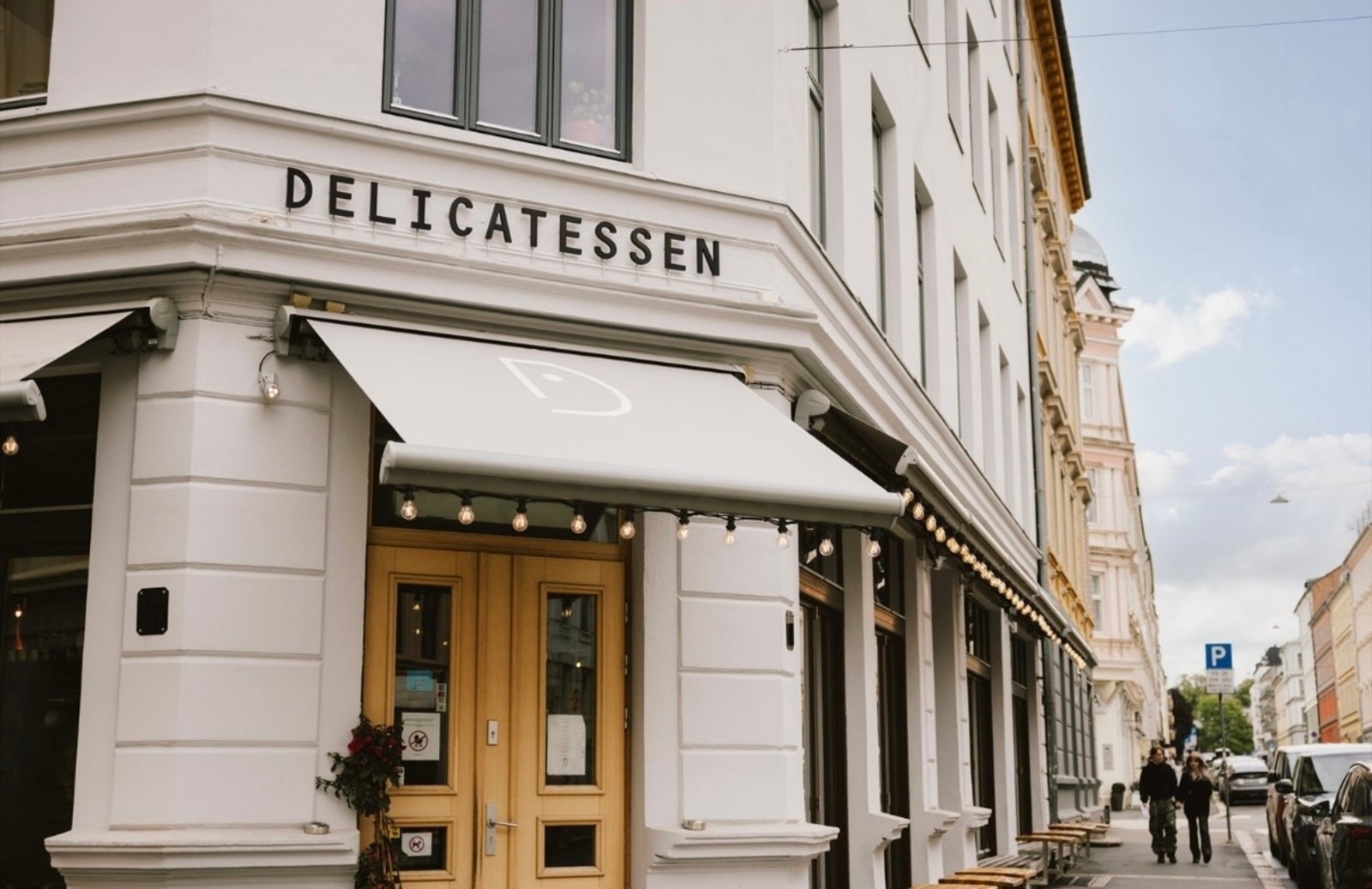 Det er mange spisesteder i umiddelbar nærhet. Galleribilde