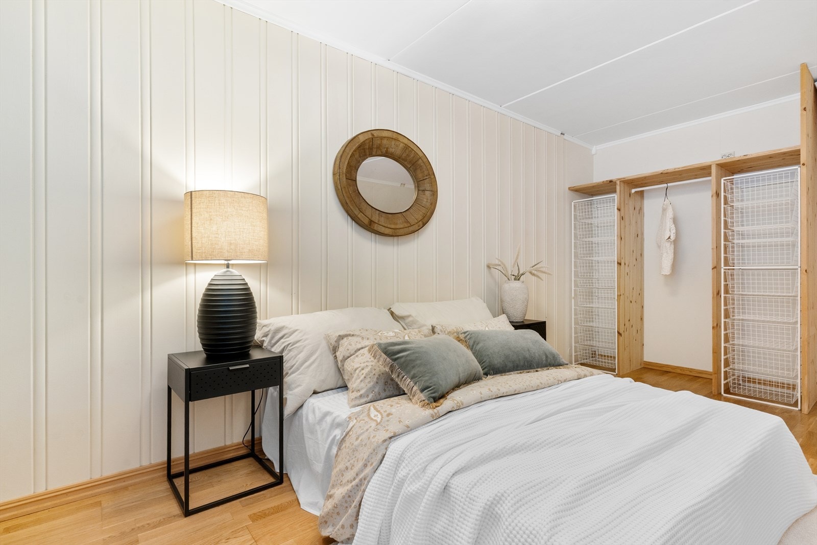 Det er god plass til garderobeløsning. Galleribilde