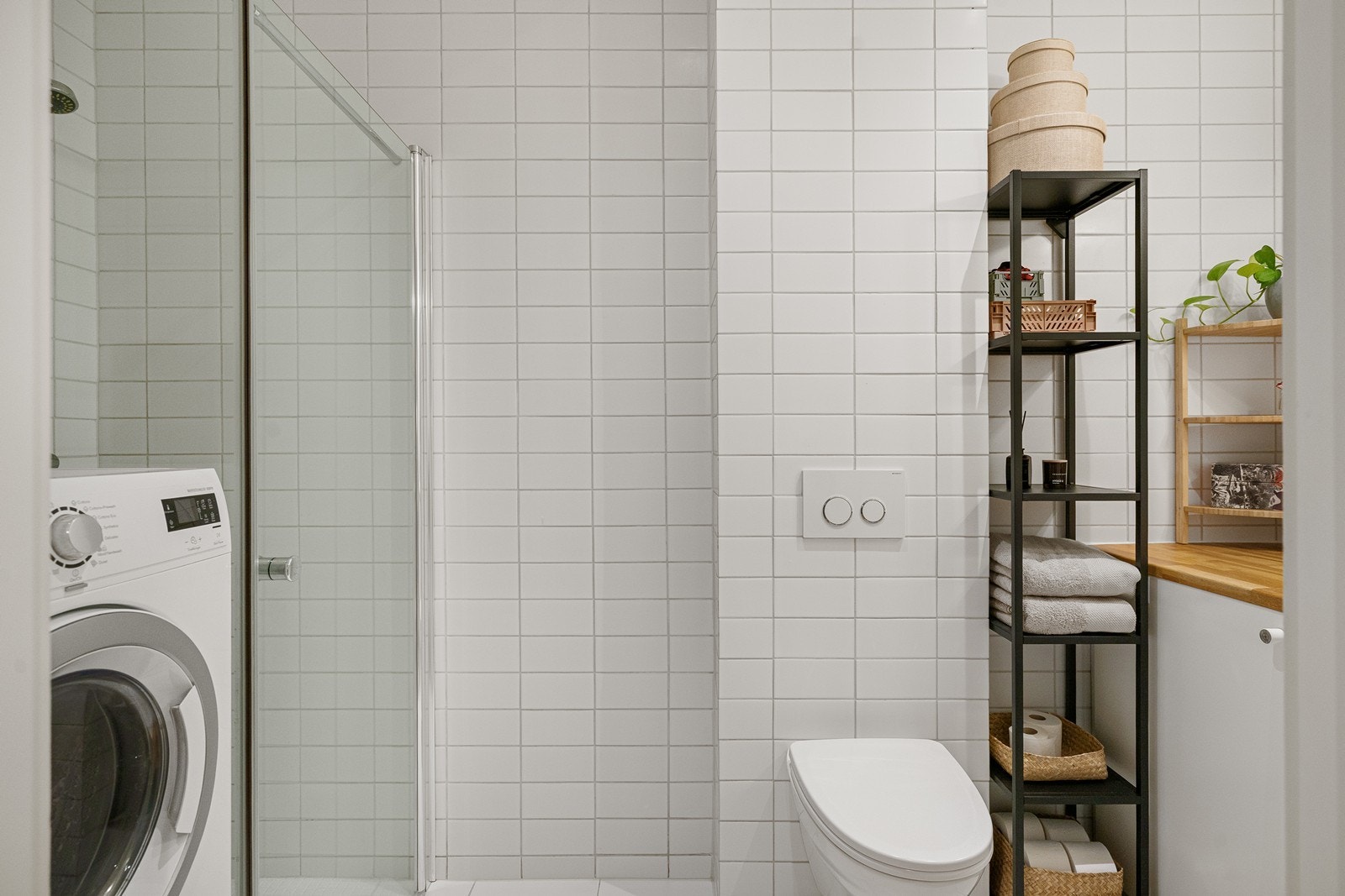 Helfliset bad med gulvvarme. Galleribilde