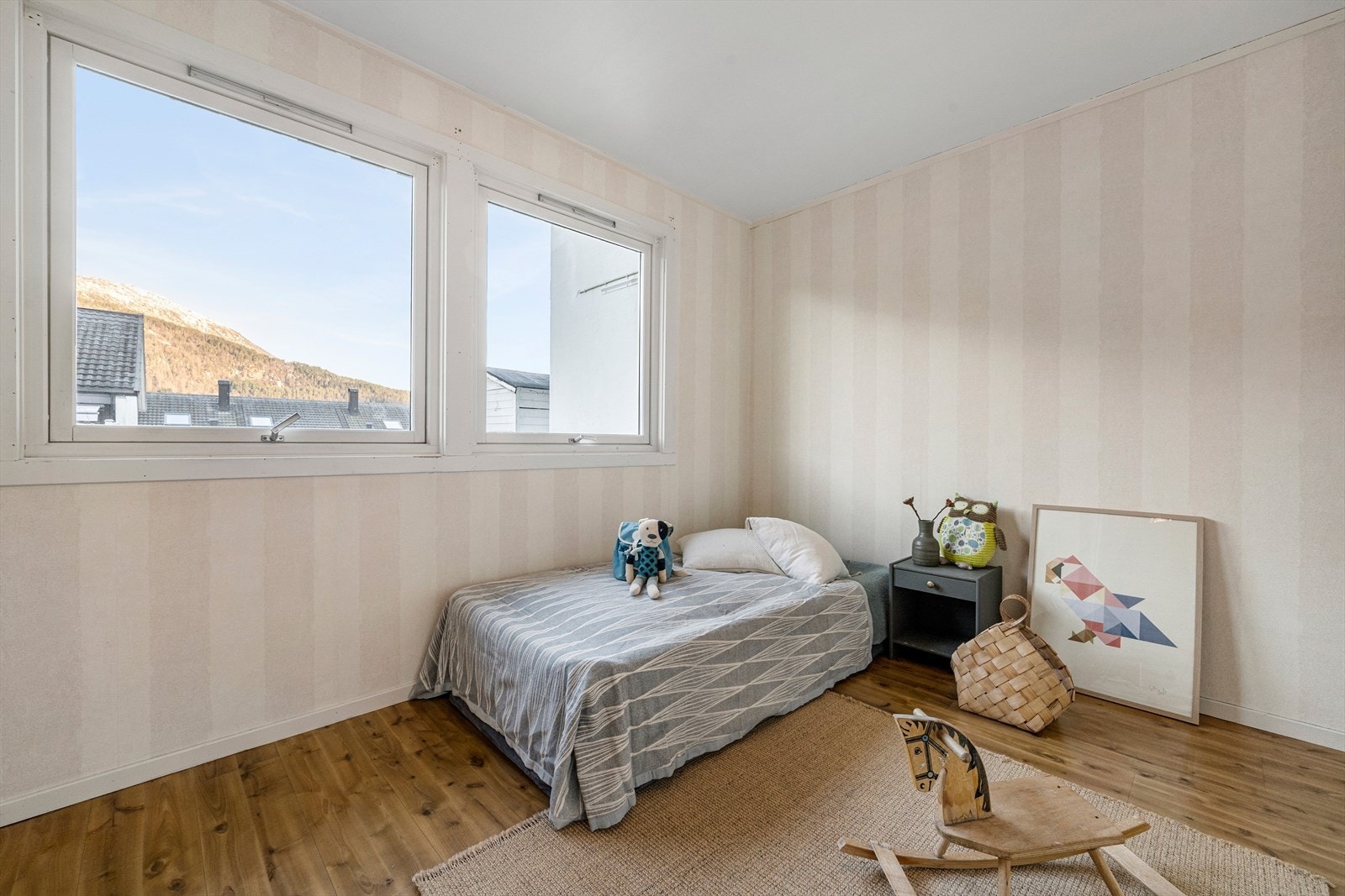 Romsleg soverom. Galleribilde