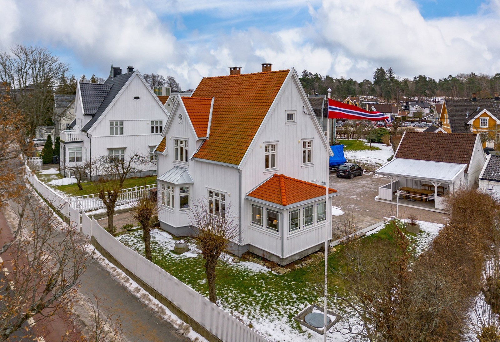 Helge Børsand i Holmskau & Partners gleder seg veldig til å vise dere Storgata 4! Galleribilde