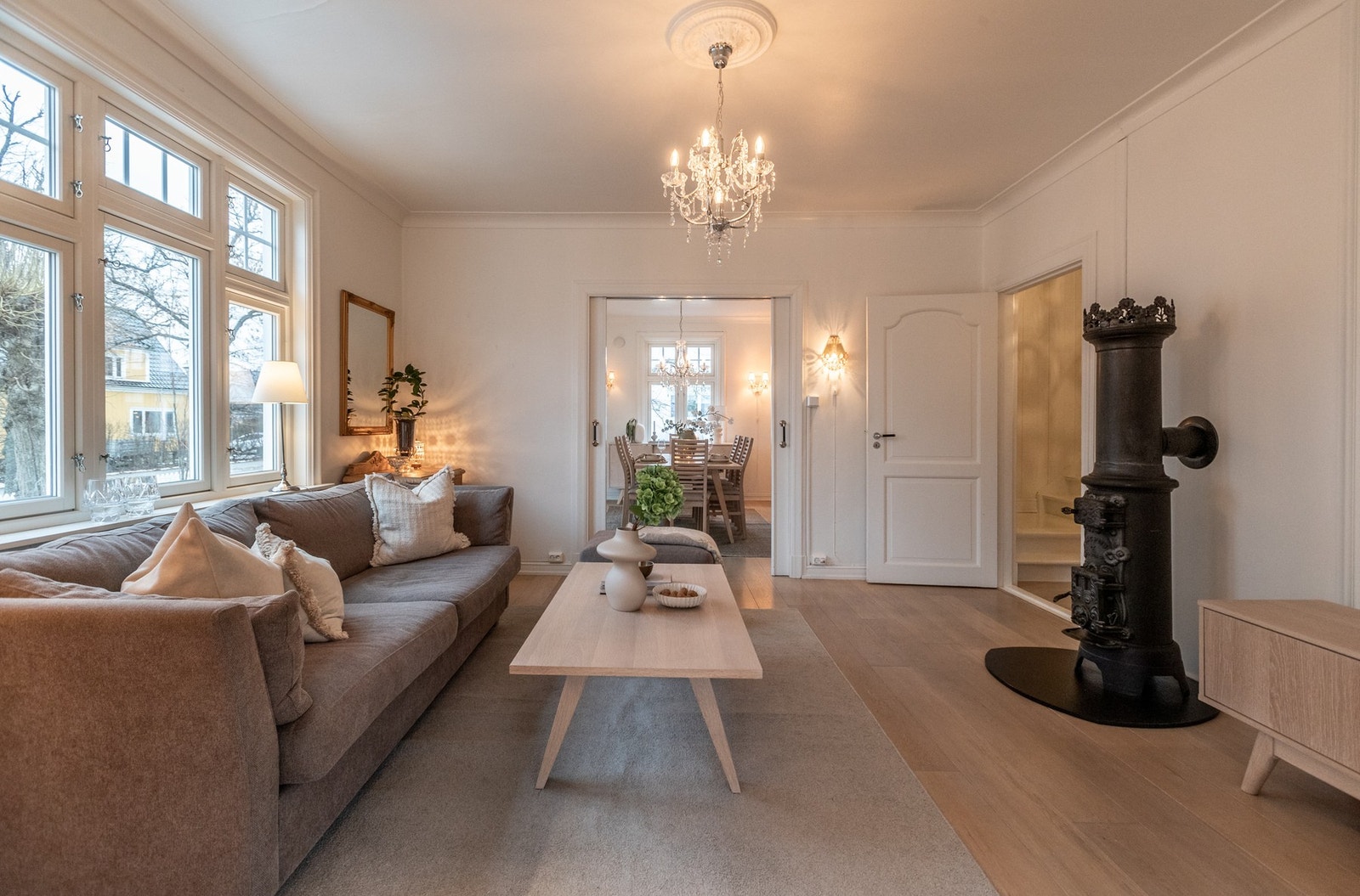 Lys & delikat stue Galleribilde