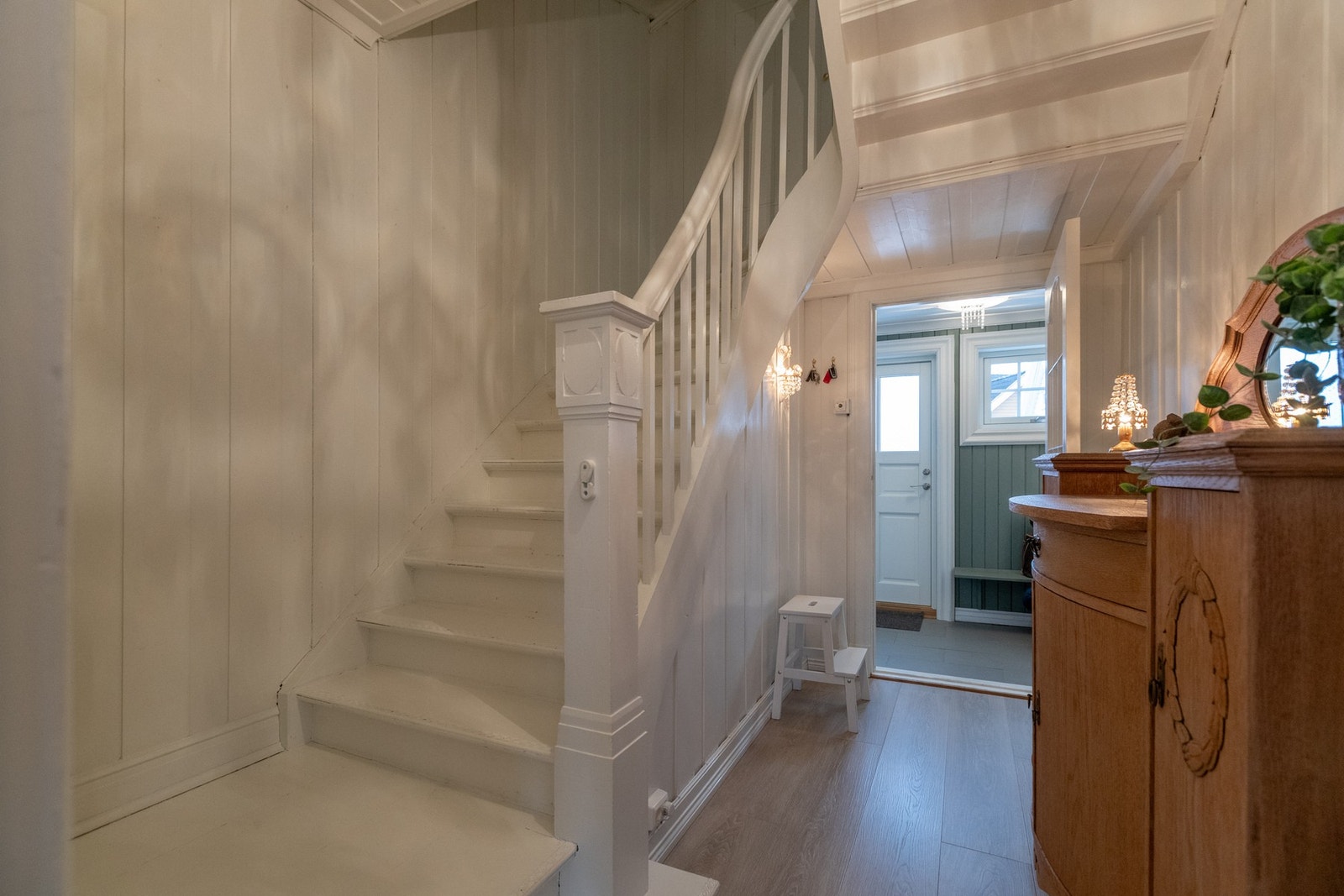 Det historiske "suset" er bevart ved denne verneverdige boligen! Galleribilde