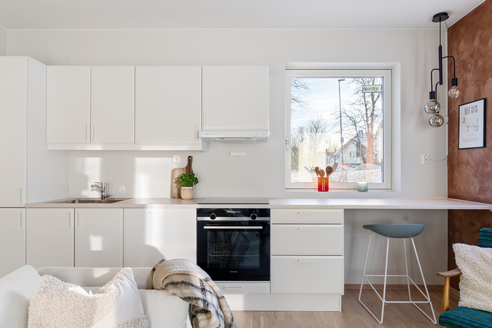 Glatte fronter og integrerte hvitevarer. Galleribilde