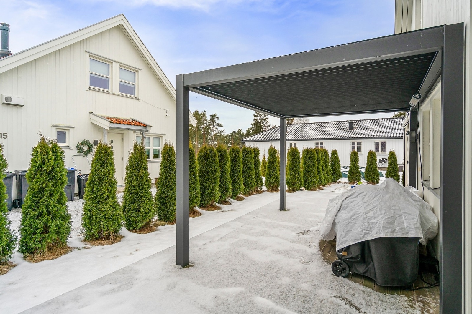 Pergolaen ble montert i 2023. Galleribilde