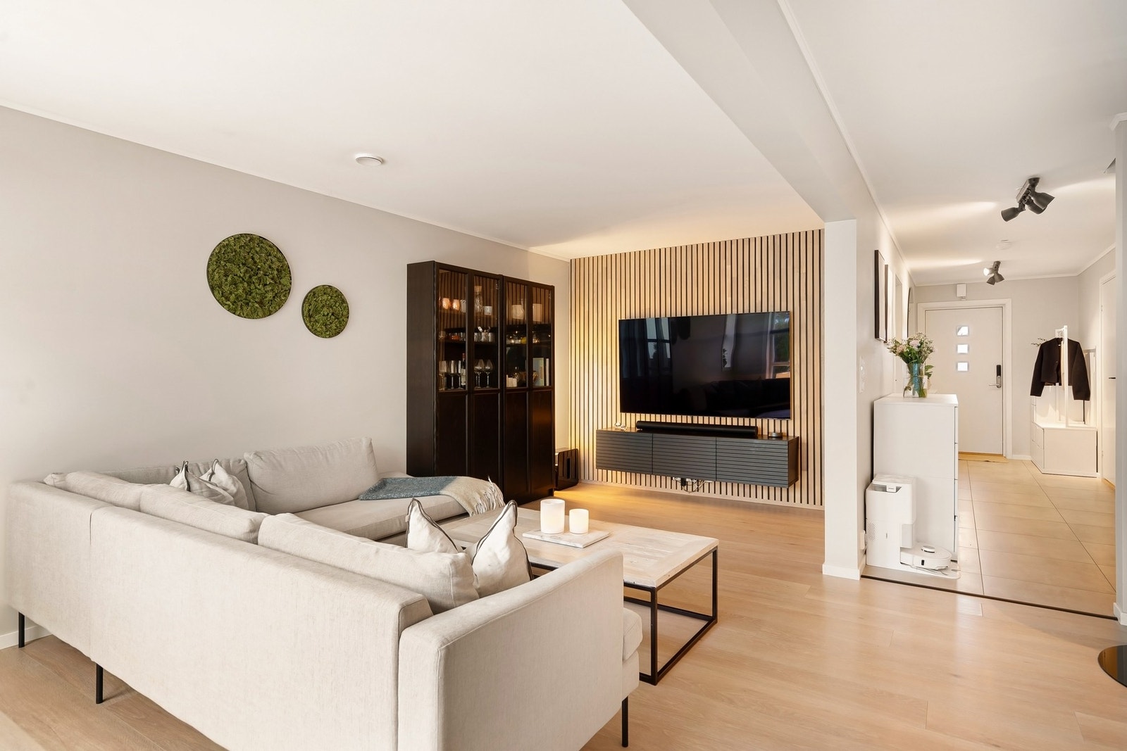 Boligen har balansert ventilasjon og det har nylig blitt byttet filter. Galleribilde