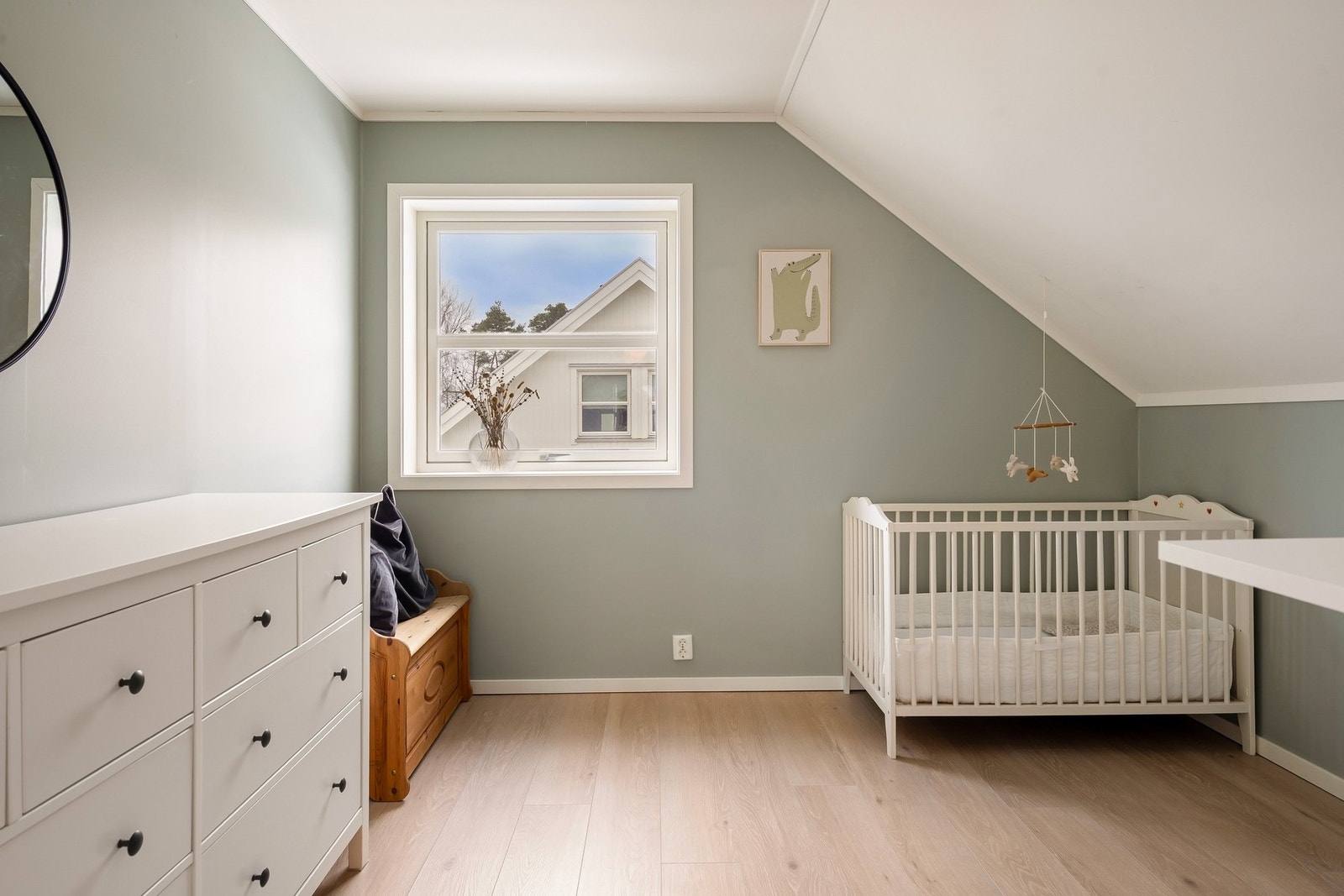 Det er to romslige soverom i 2. etasje. Galleribilde