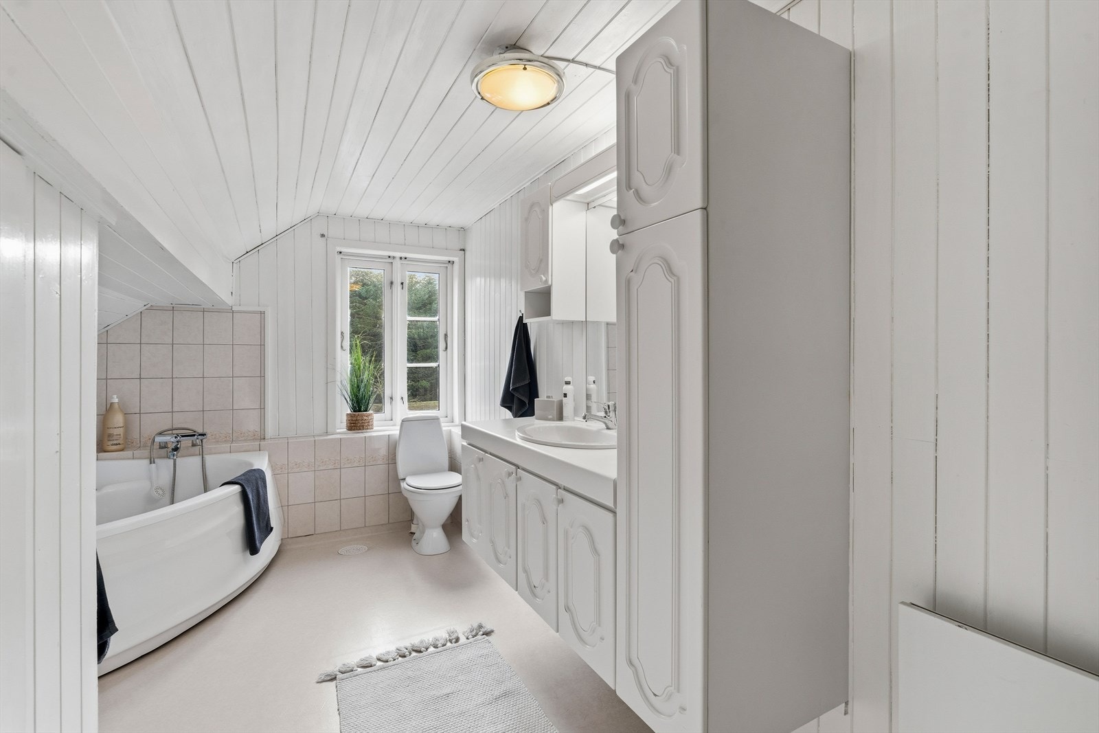 Bad i andre etasje Galleribilde