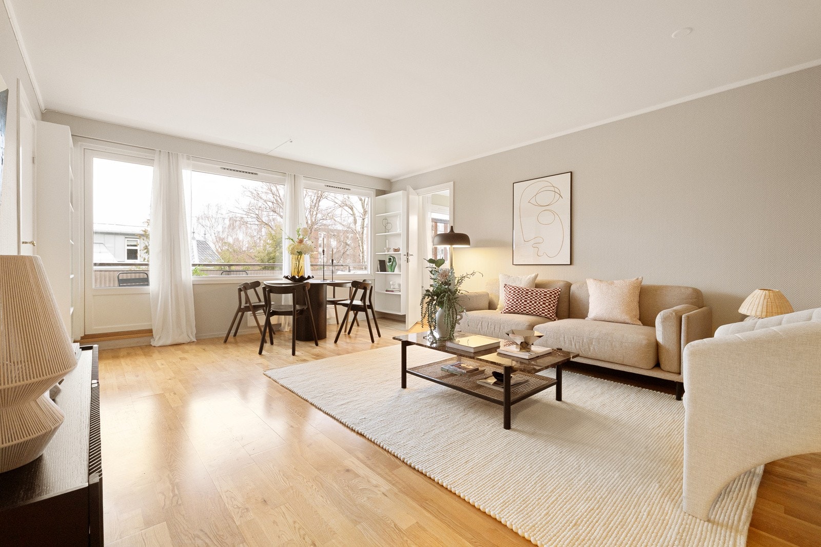 En innholdsrik 3-roms med ettertraktet beliggenhet Galleribilde