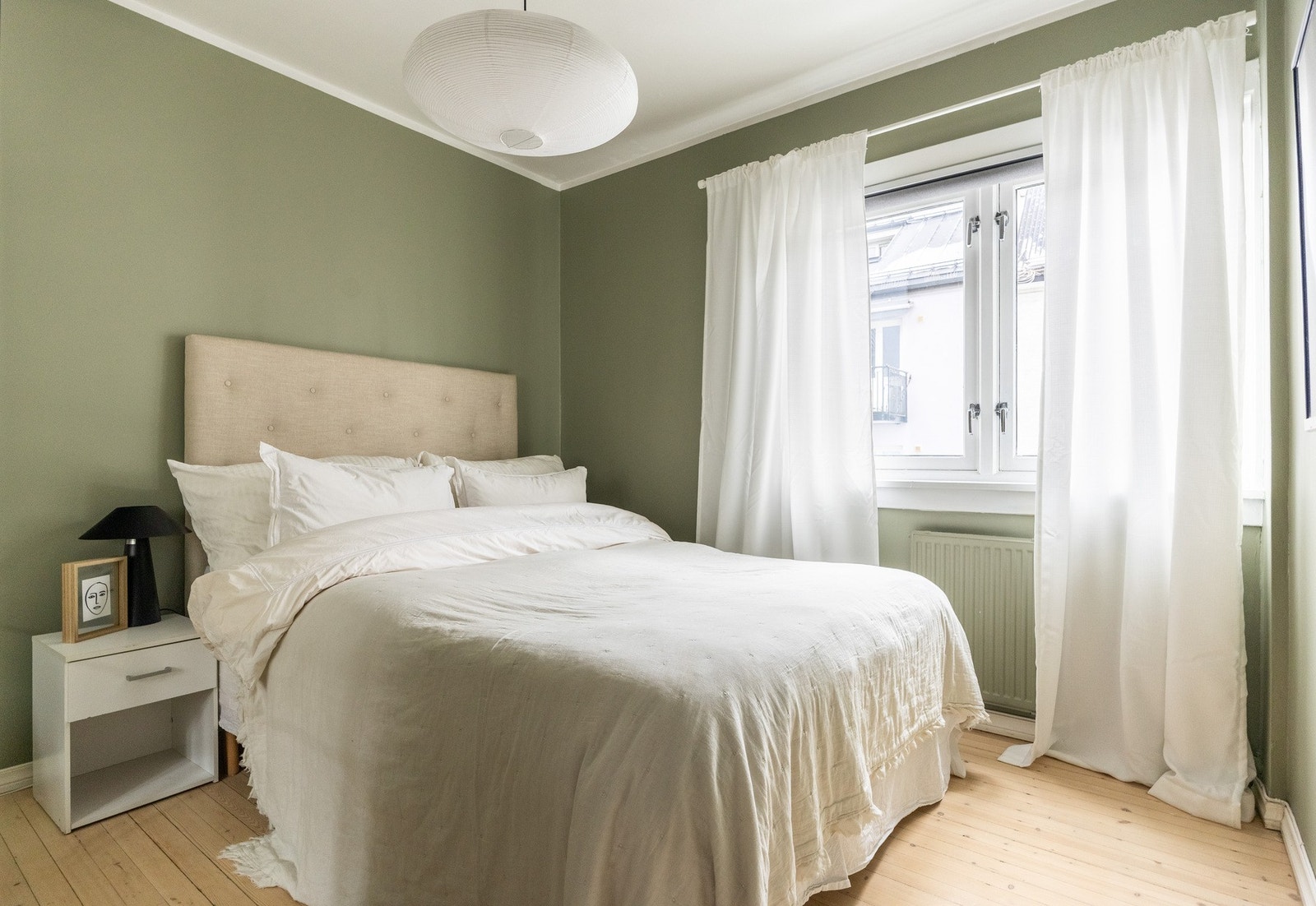 Leiligheten er innredet med to romslige soverom. Galleribilde