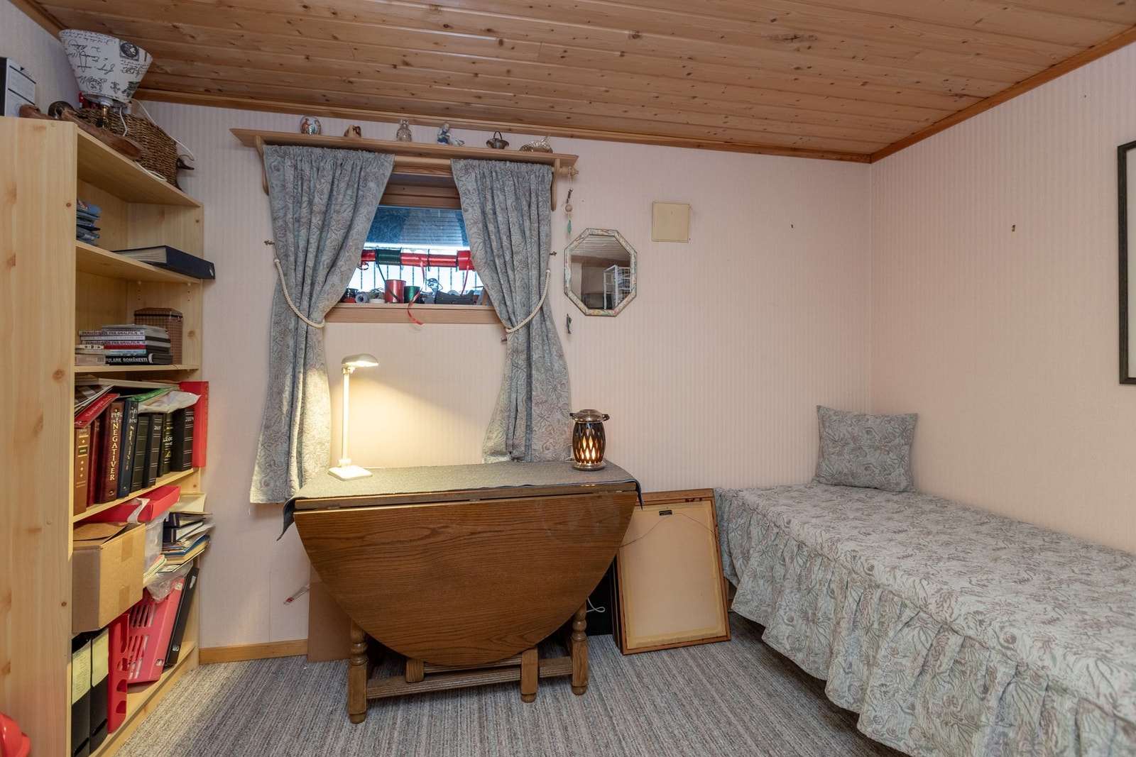 Ikke godkjent (gjelder hele kjeller) Galleribilde