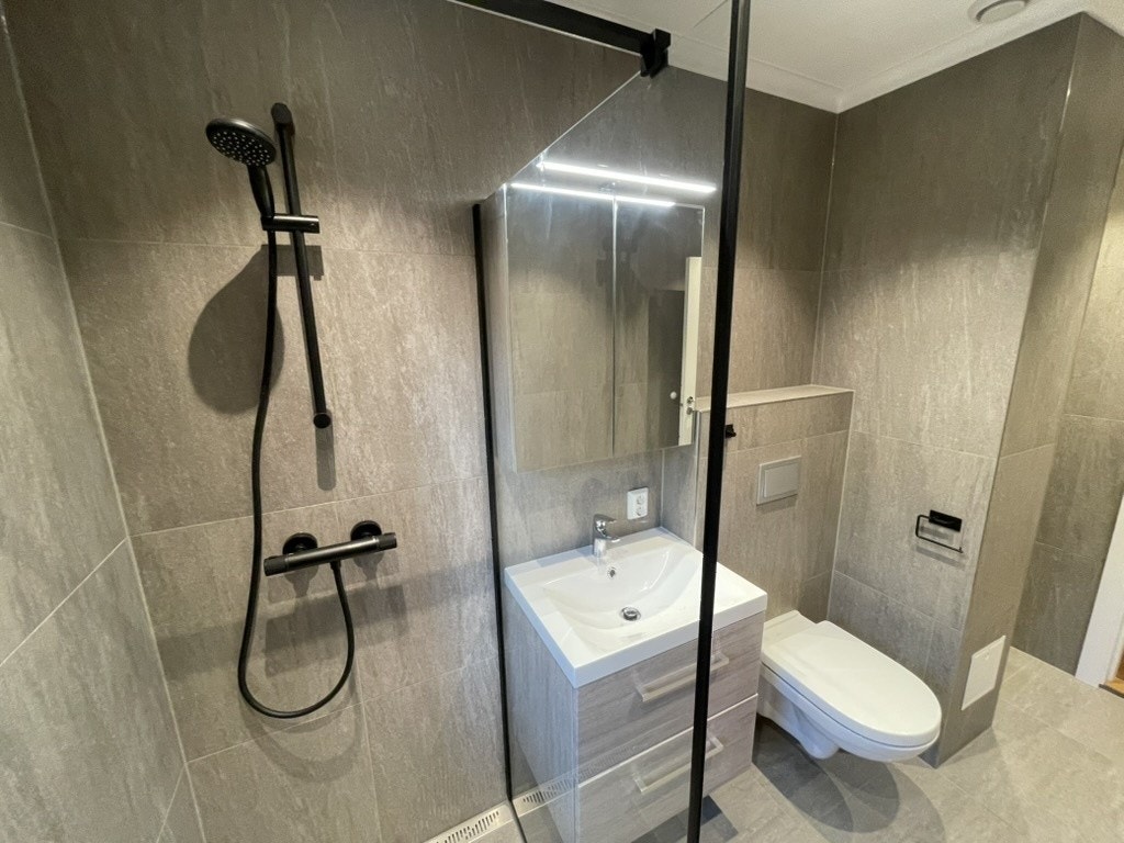 Nyoppusset baderom Galleribilde