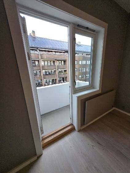 Utgang balkong fra soverom 1 mot Balchensgate Galleribilde