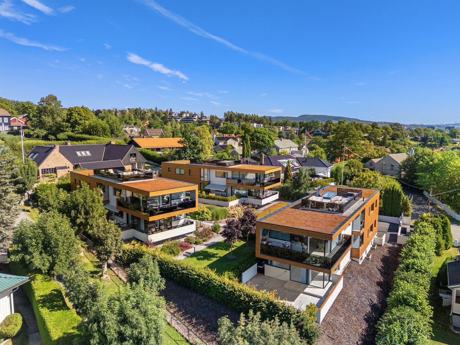 En sjelden anledning, i et lite og eksklusivt boligprosjekt fra 2020 med totalt 6 leiligheter. Velkommen til en hyggelig opplevelse! Galleribilde