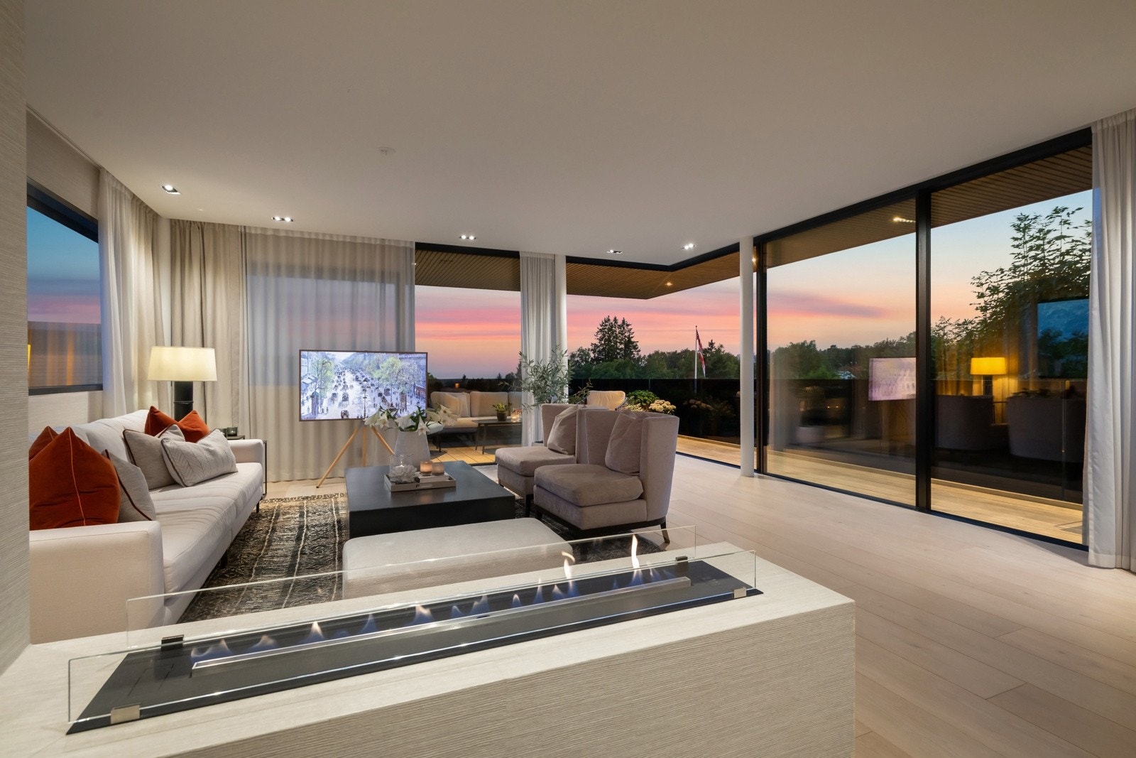 Kveldsstemning i stuen. Galleribilde