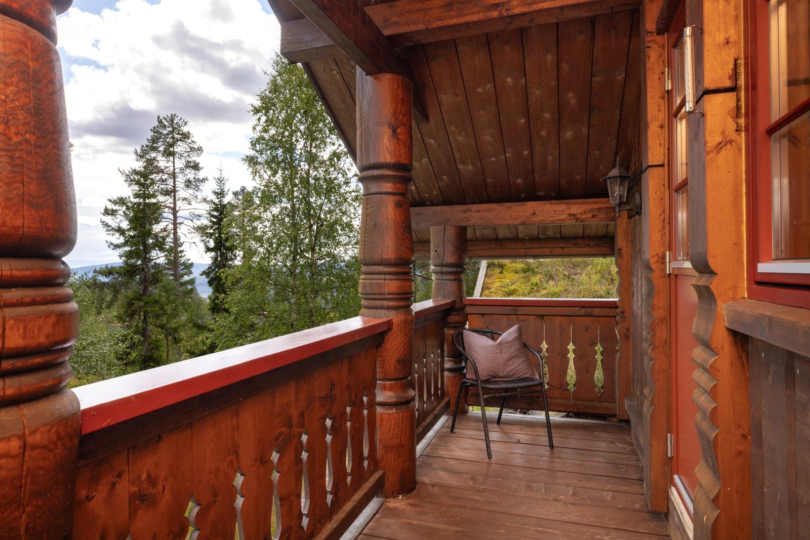 Fra soverommet har man en egen liten "privat" balkong, for å starte dagen med litt morgensol. Galleribilde