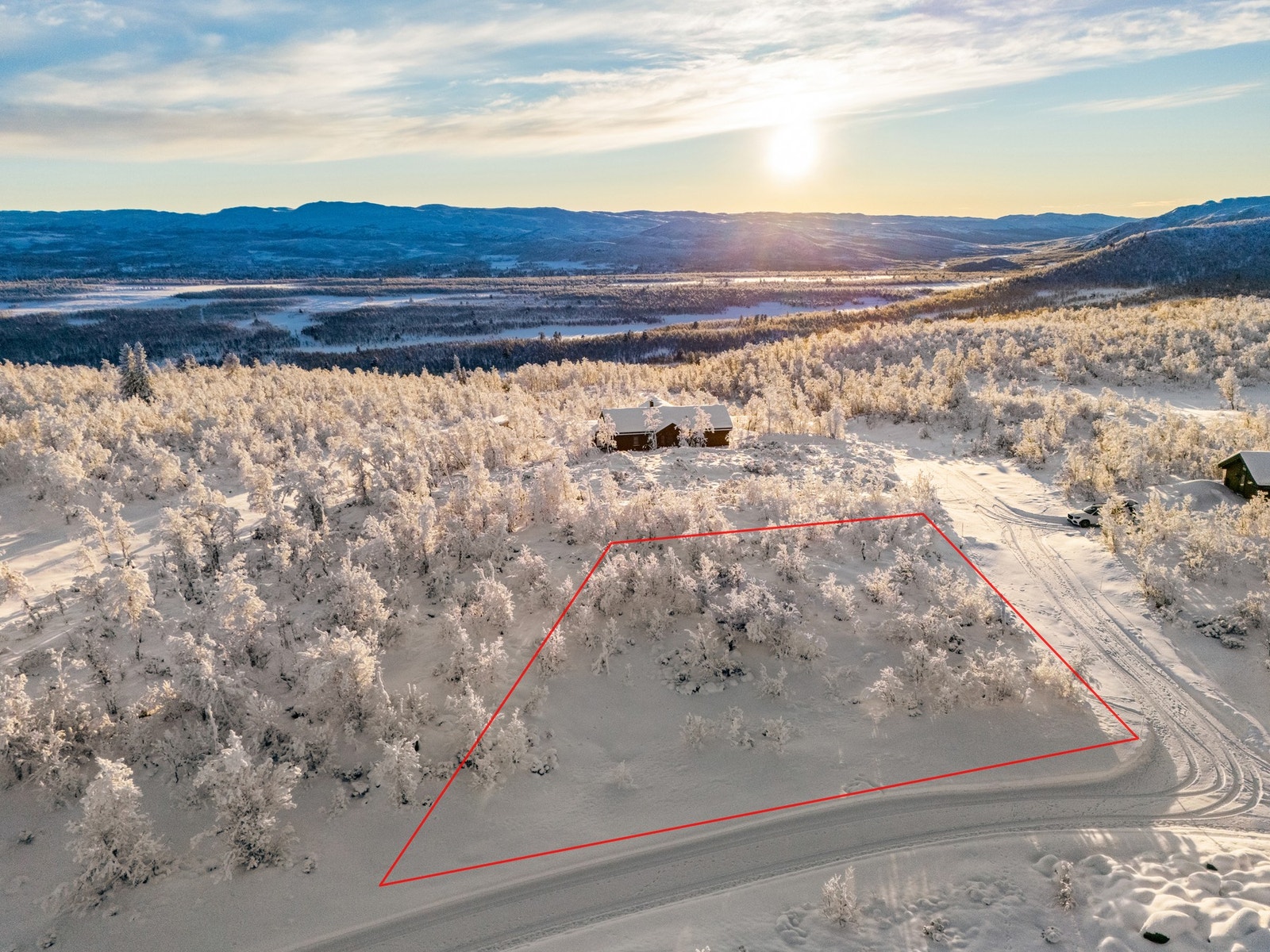 Høyt over hverdagen finner du denne flotte tomten Galleribilde