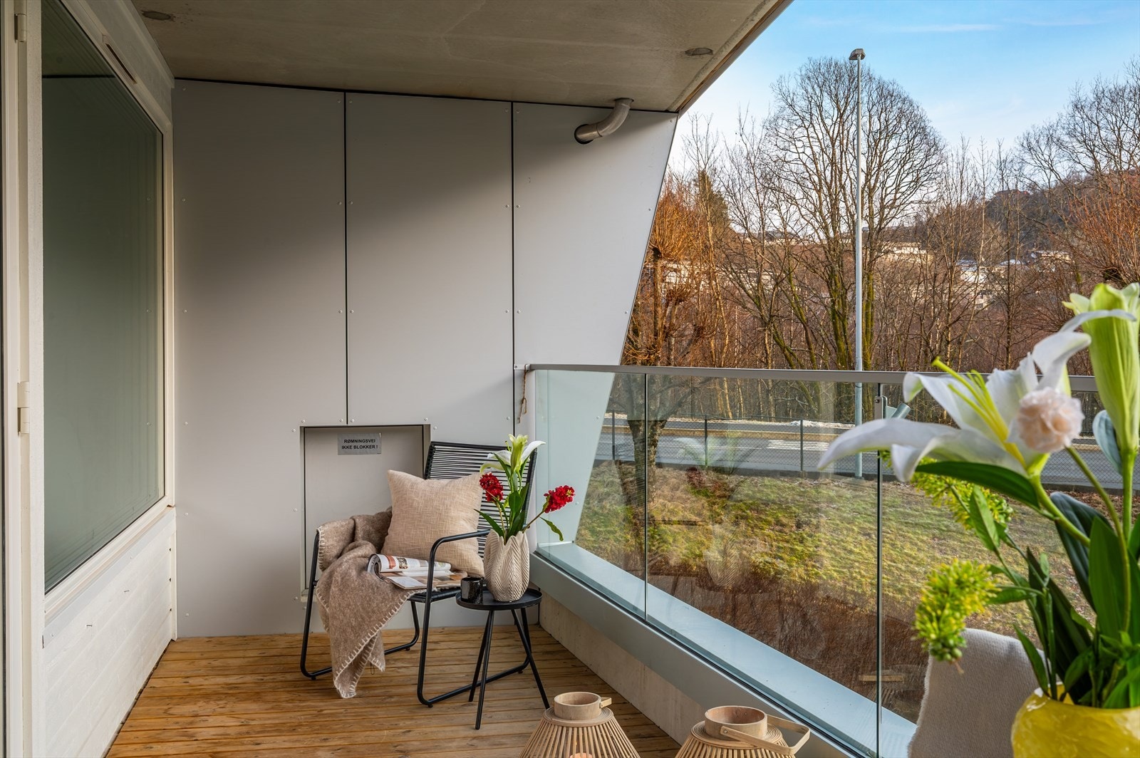 - Bruksmulighetene er enda større ettersom at balkongen er overbygd - Galleribilde