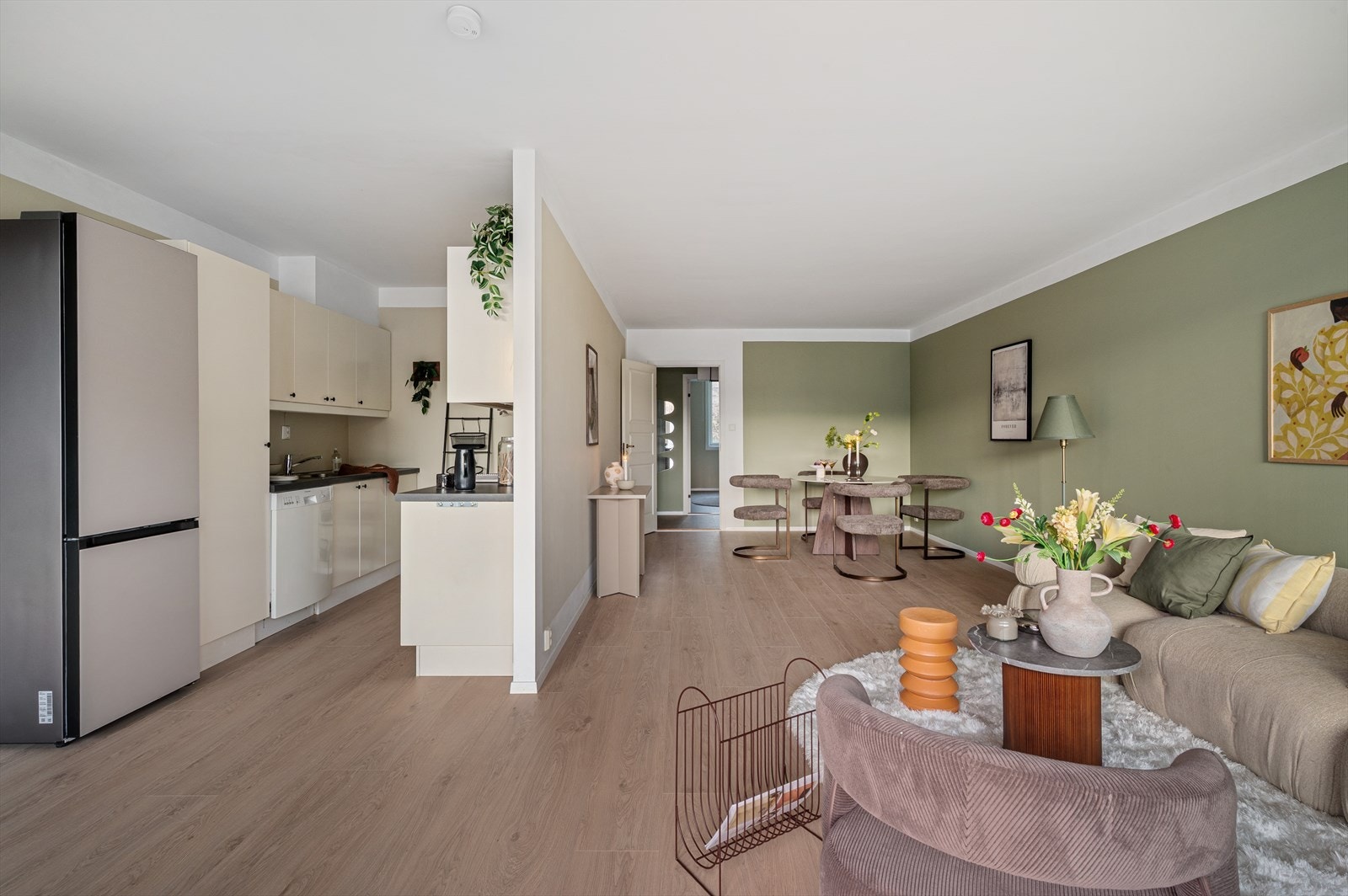 - Dette er et godt samlingsrom til avslappende kvelder og andre sammenkomster - Galleribilde