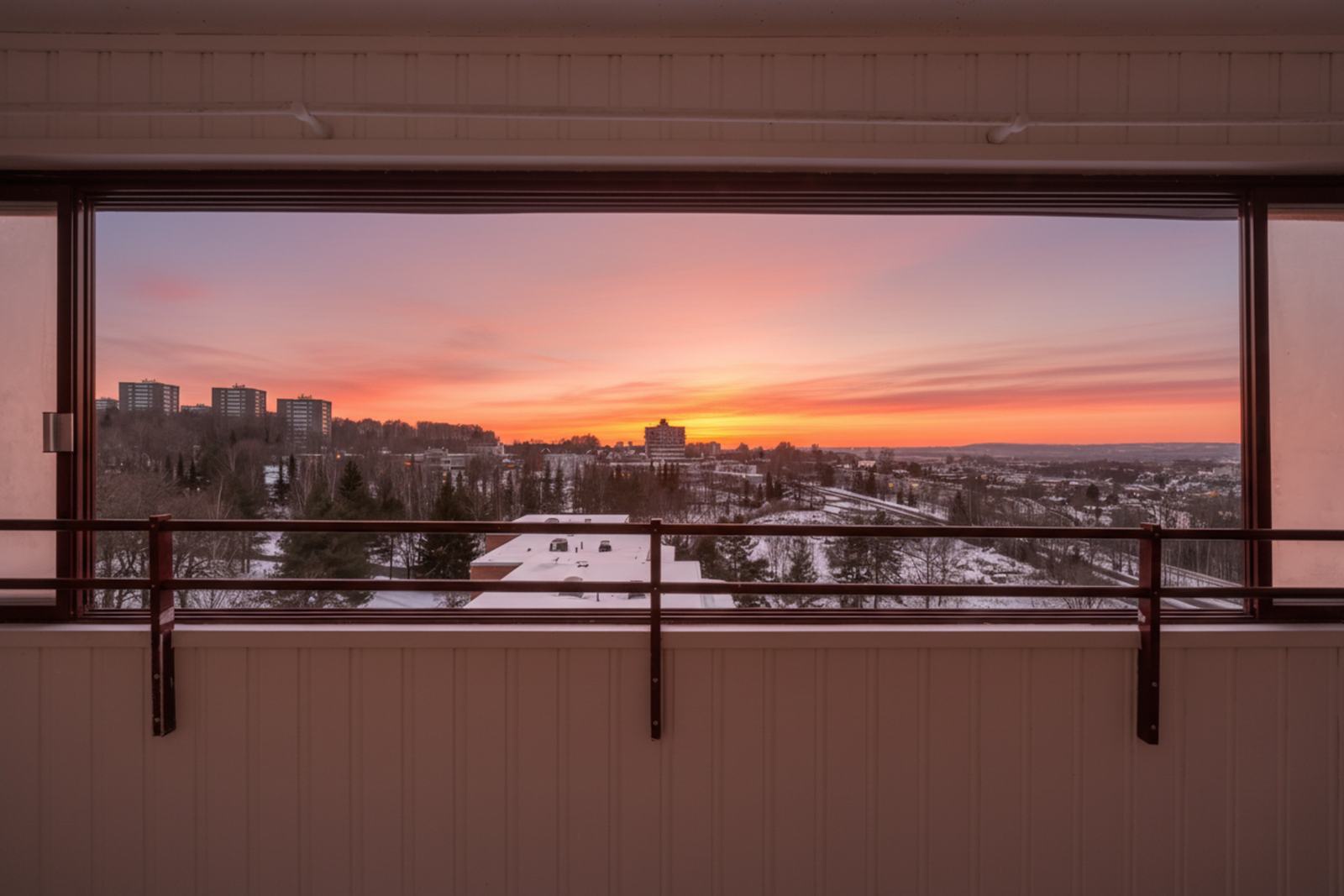 Her kan man nyte både ettermiddagssol og vakre kveldsstunder i et skjermet og behagelig miljø. Galleribilde