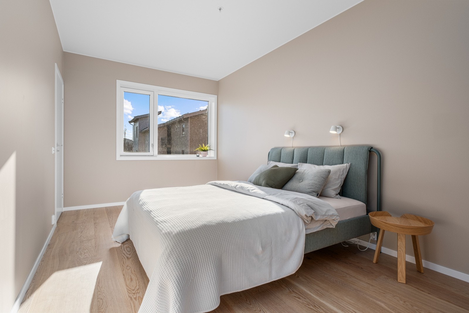 Bilder og illustrasjoner som er brukt i annonsen er fra flere ulike leilighetstyper i prosjektet. Materialer, inventar og fargevalg kan avvike. Galleribilde