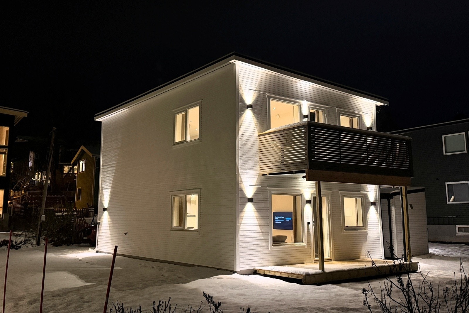 En nydelig 3-roms selveier i 2. etasje fra 2025, med tilbaketrukket beliggenhet i familievennlig område på Bjerkaker.