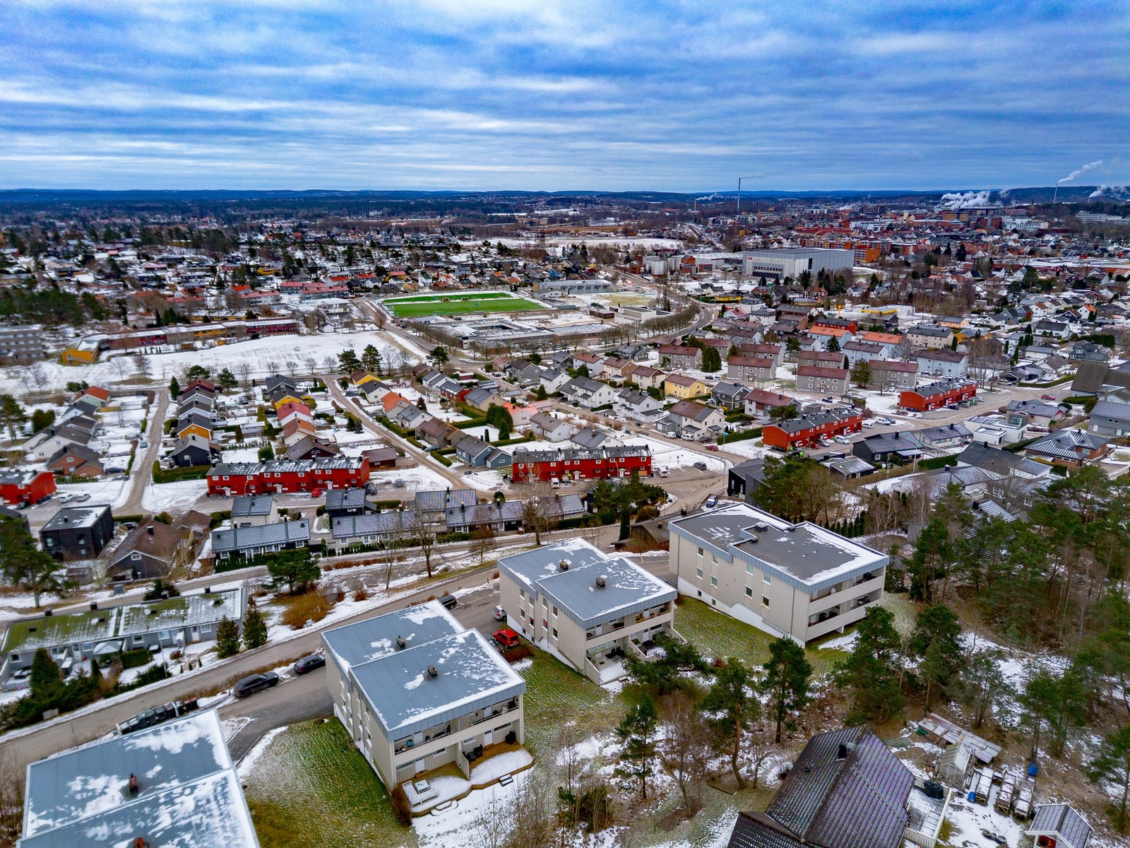 Leiligheten har fin beliggenhet i et populært boligområde på Kurland. Galleribilde