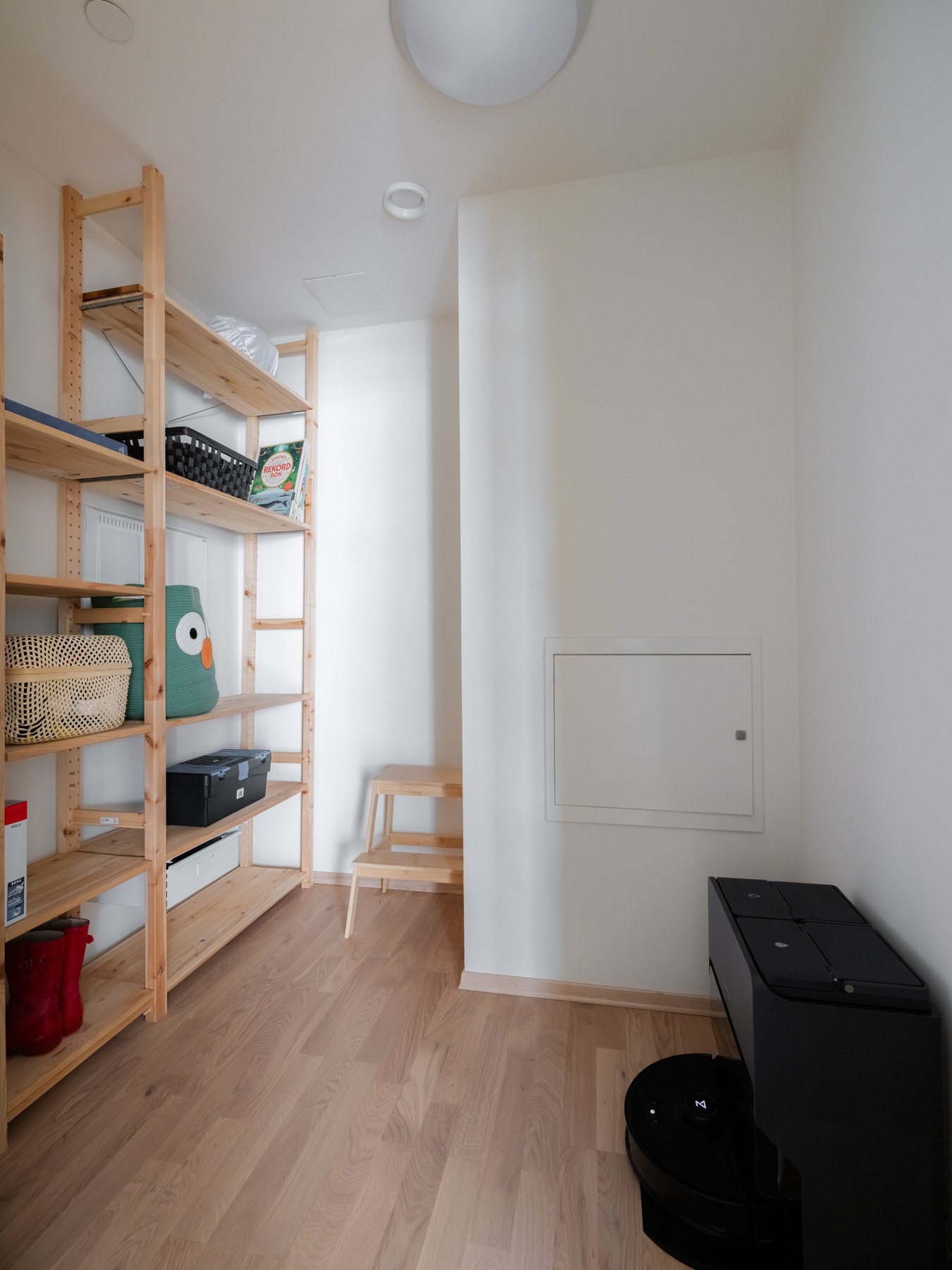 Meget gode lagringsmuligheter i den innvendige boden. Galleribilde