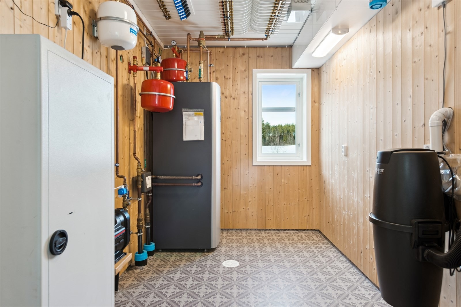 Teknisk rom/bod innenfor vaskerommet i 1.etg. Galleribilde