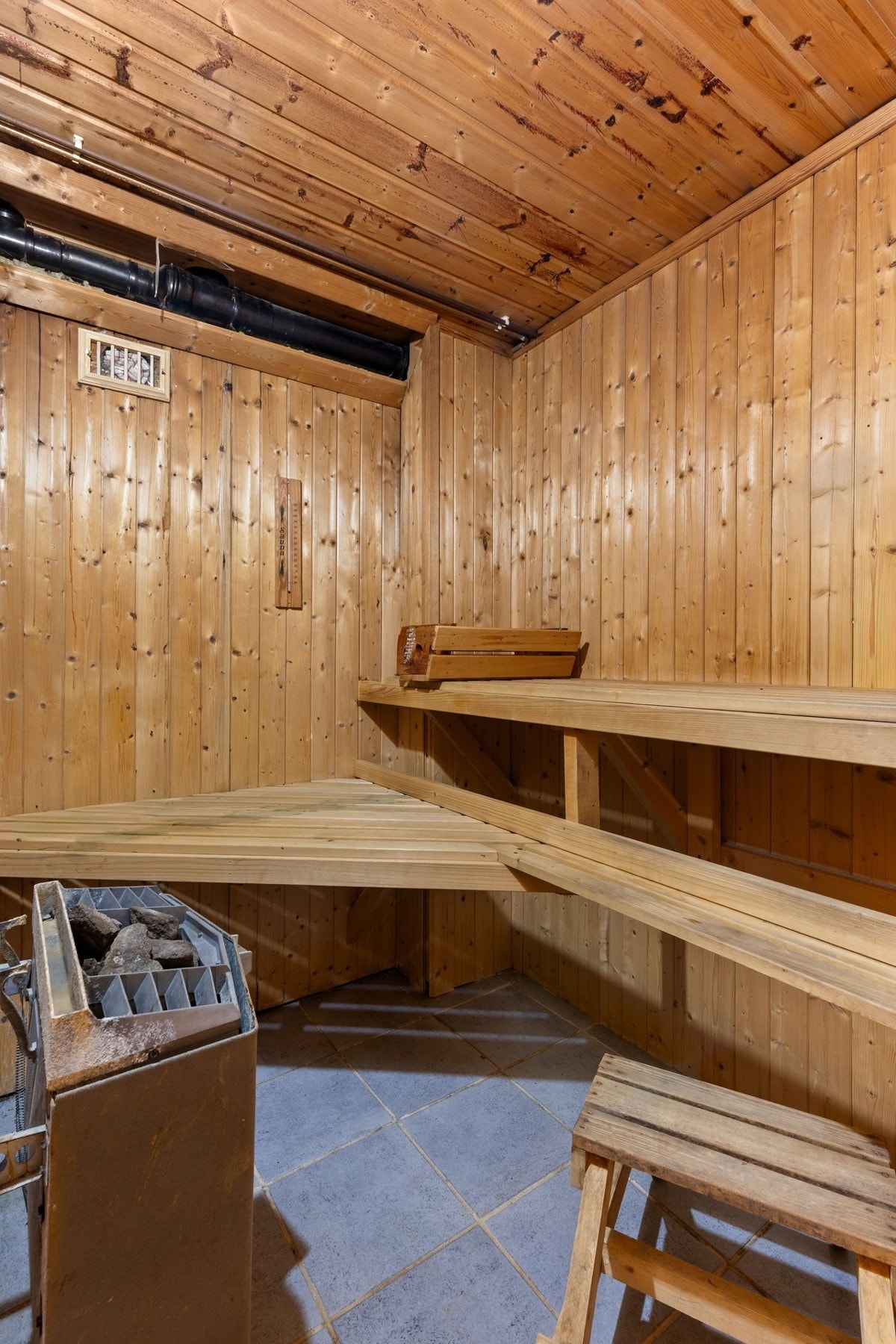 Her finner du også en badstue med dusj, perfekt for avslapning. Galleribilde