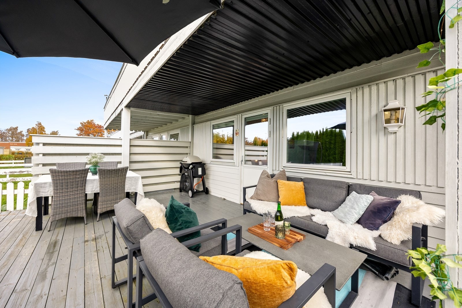 Terrassen har flere soner, inkludert en overbygd del. Galleribilde