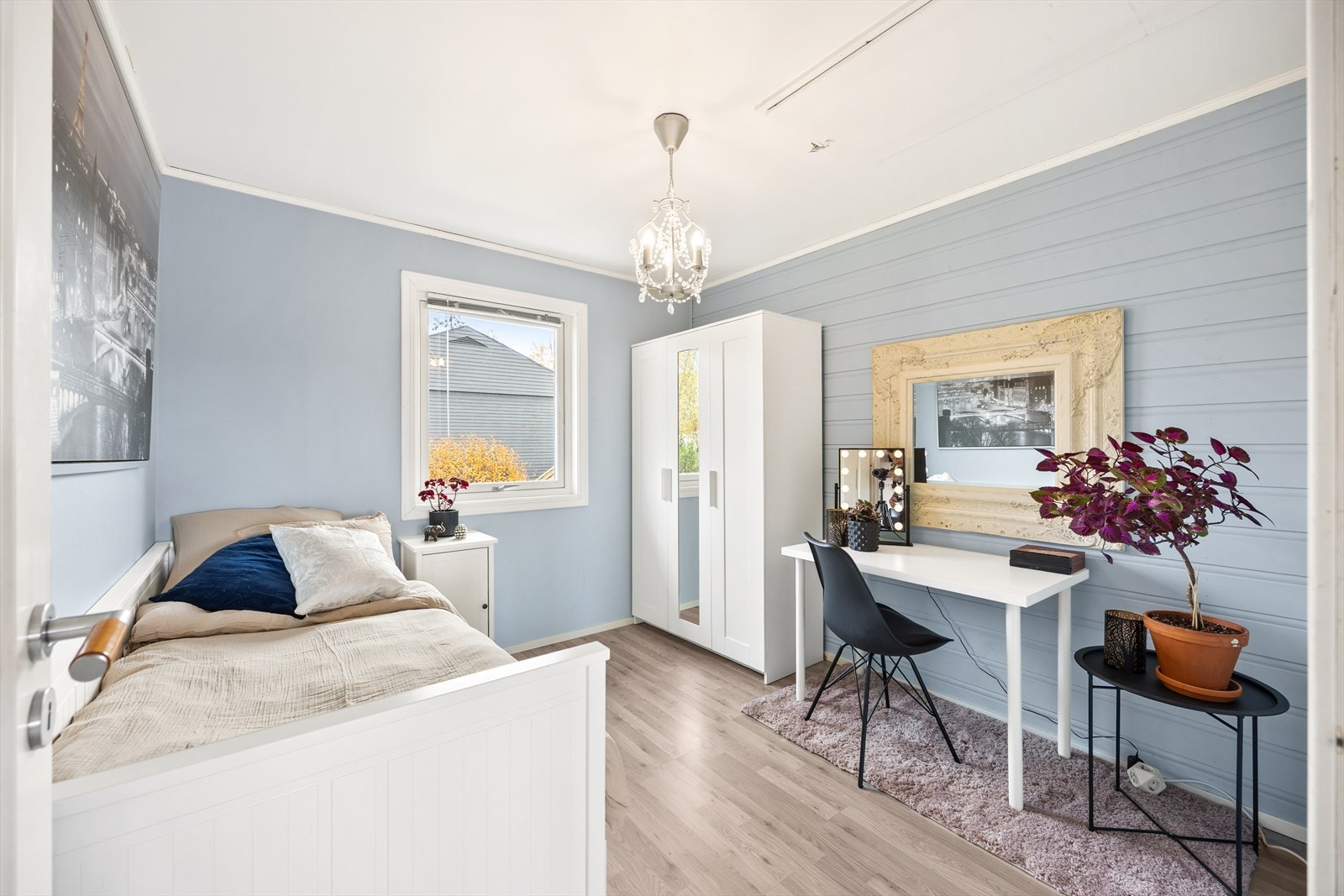 Boligens tredje soverom ligger også i denne etasjen. Galleribilde