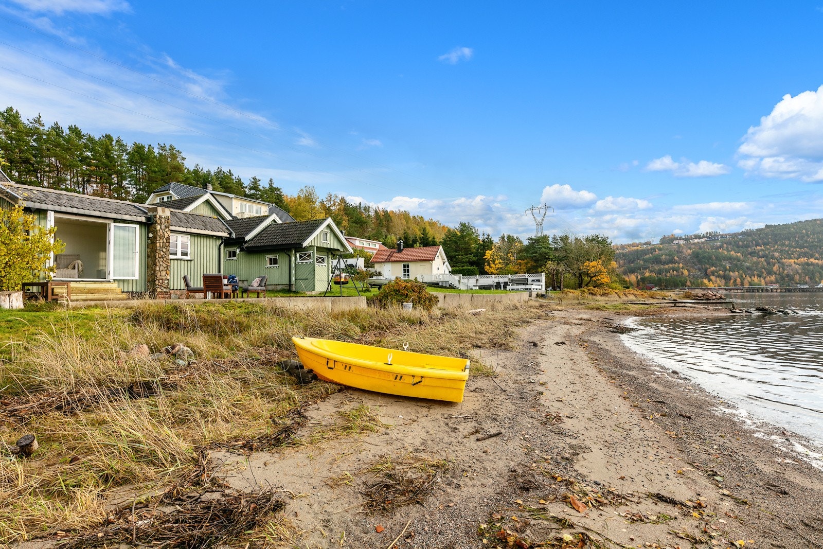 Stranden på nedsiden av eiendommen Galleribilde