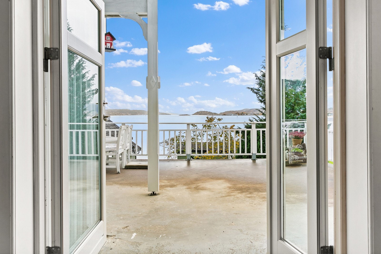 Dobbelt dør ut til terrassen Galleribilde