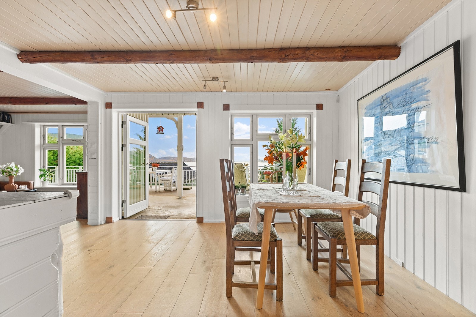 God plass til spisestue Galleribilde