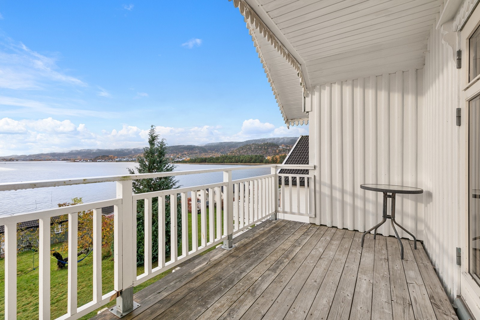 Balkongen utifra loftsstue Galleribilde