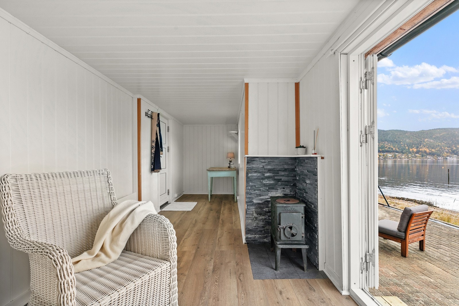 Sjarmerende anneks i lyse farger Galleribilde