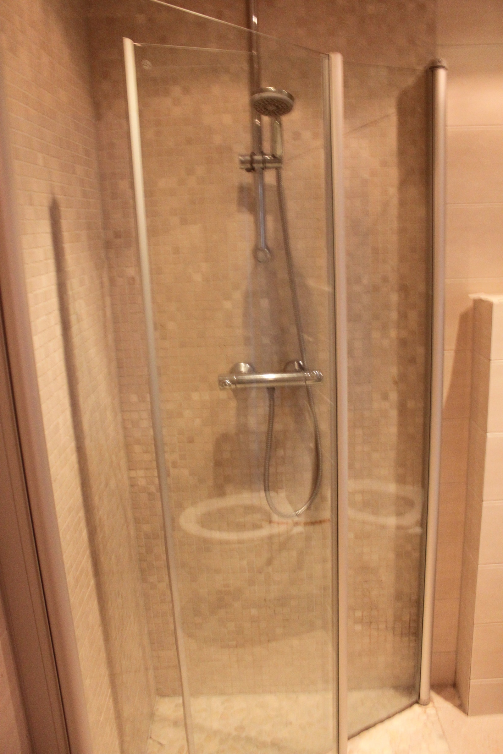 Fra baderoms rommet. Galleribilde