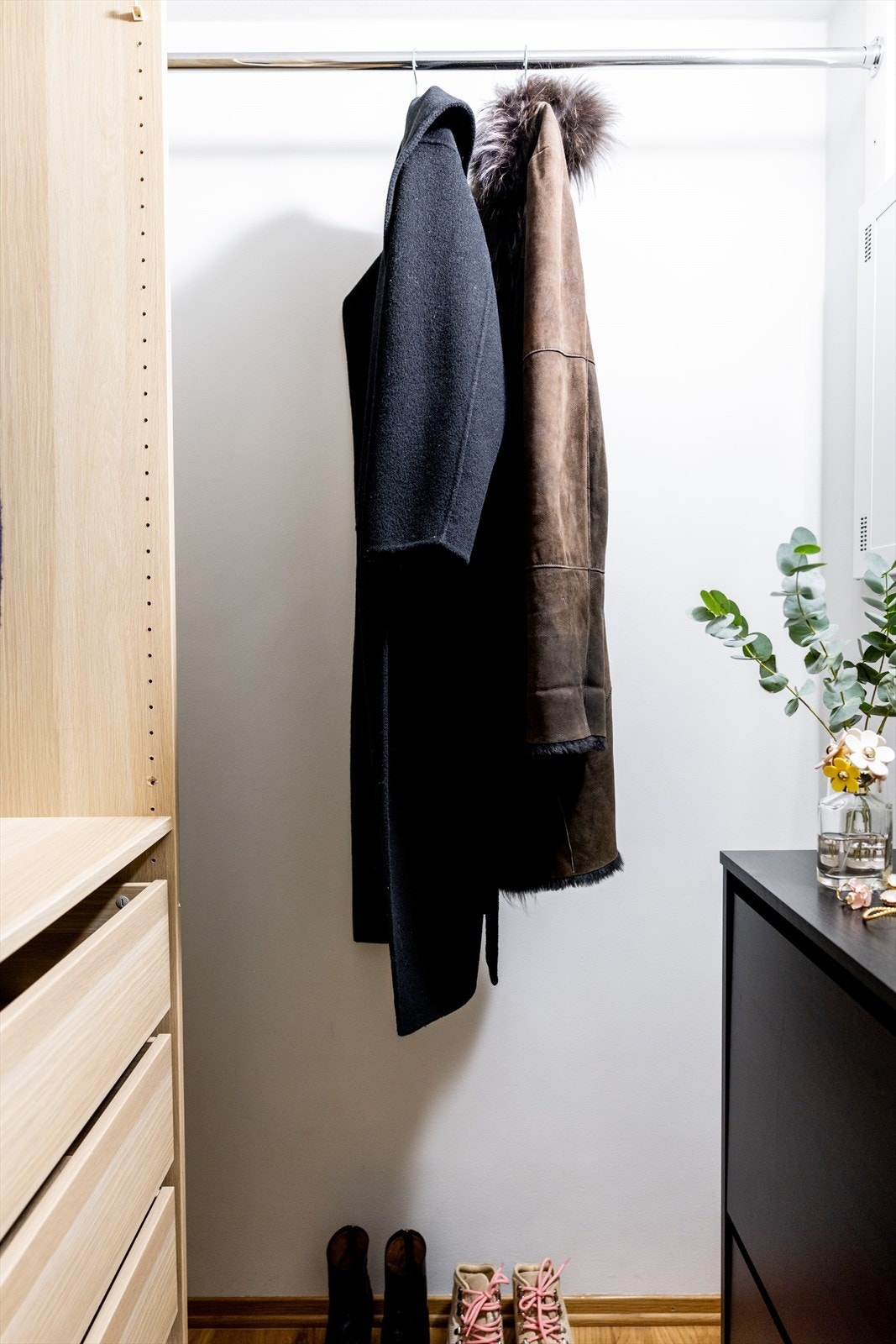 I tillegg disponerer leiligheten en kjellerbod på ca. 5m². Galleribilde