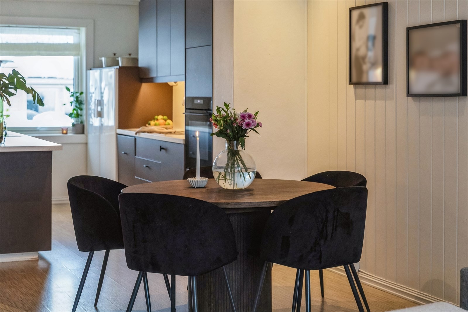 Her er det god plass til hyggelige måltider med familie og venner. Galleribilde