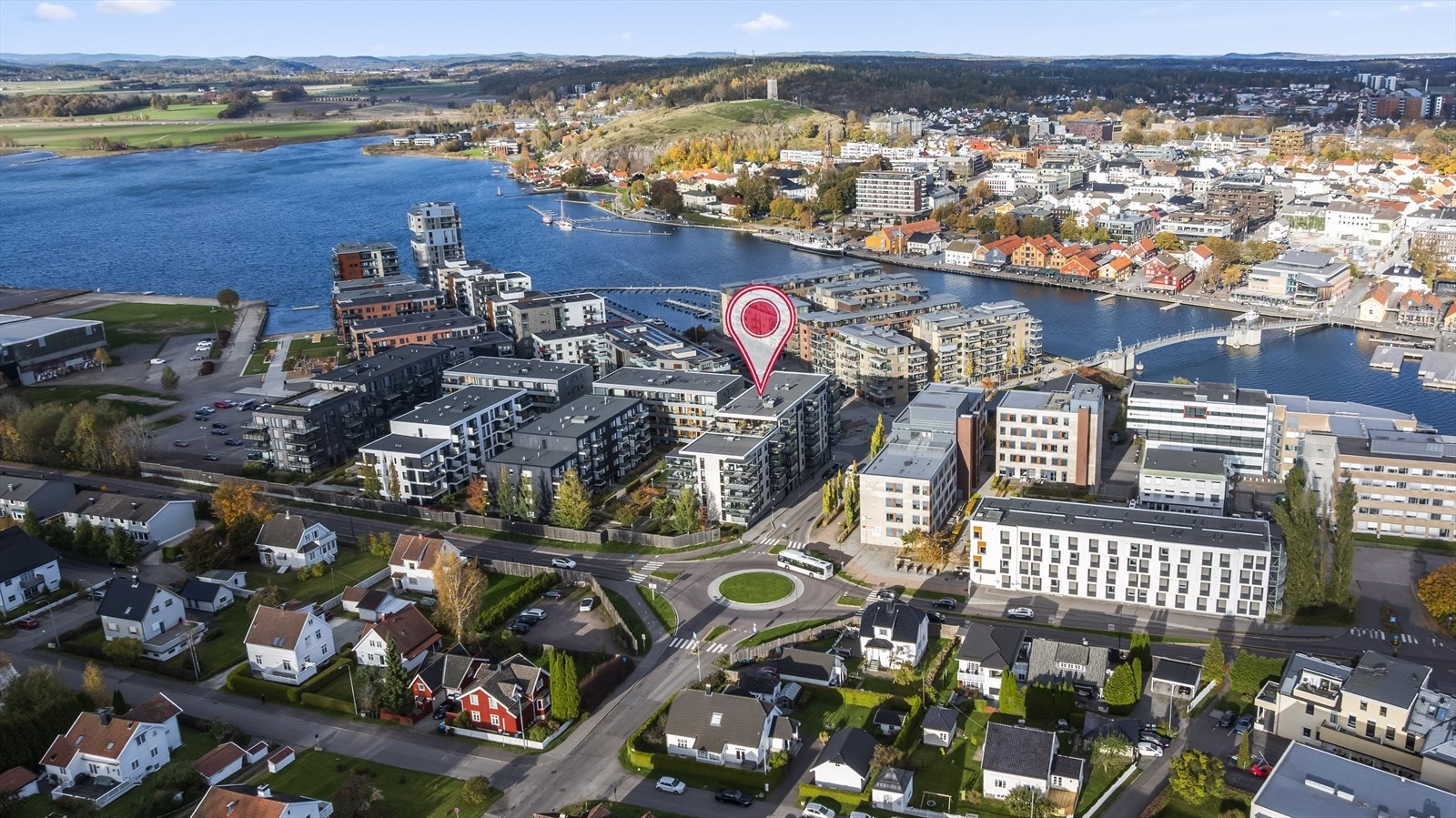 Området har også enkel adkomst til Tønsberg sentrum via gang- og sykkelvei, fergeforbindelse eller bil. Galleribilde