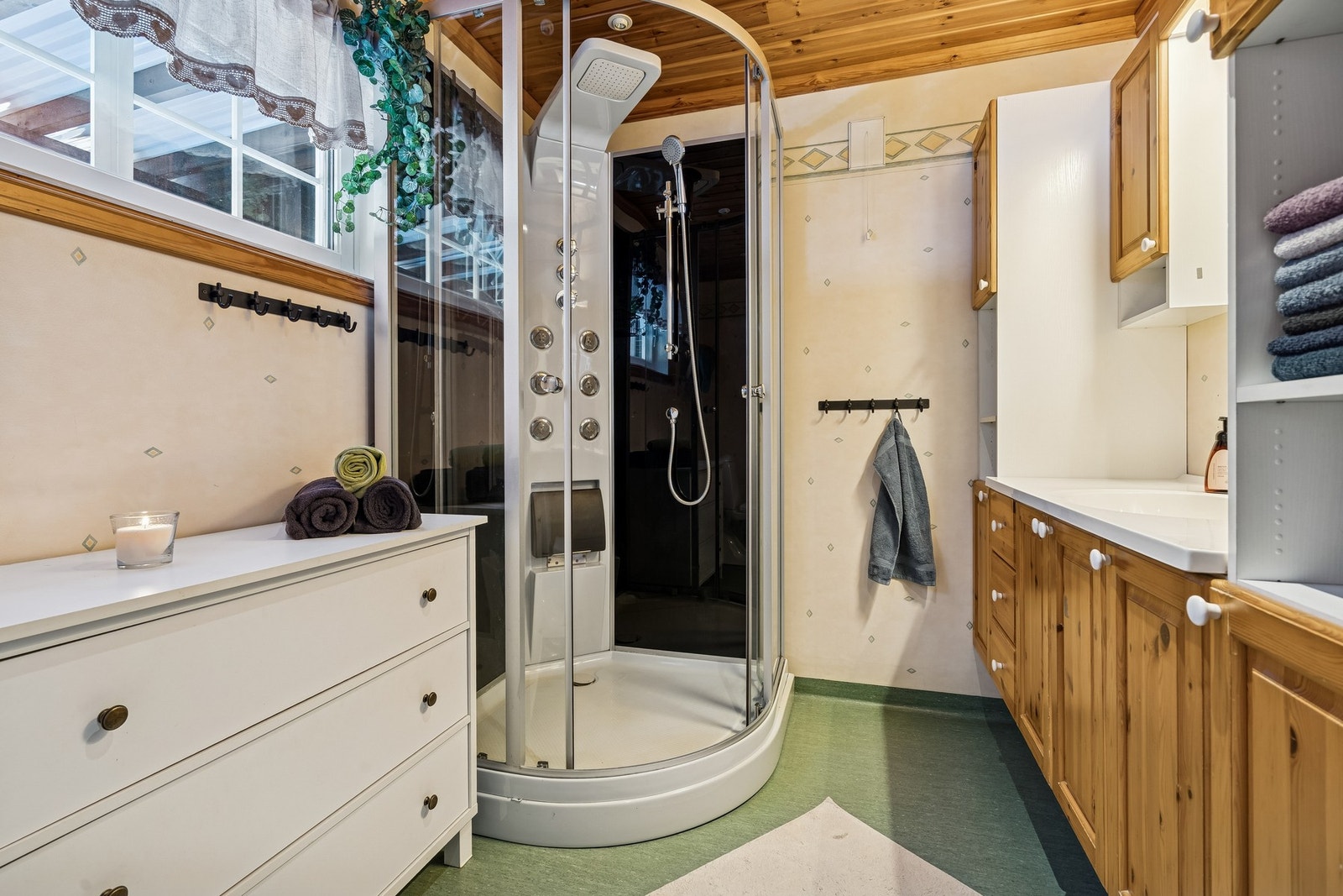 Baderommet måler 6 kvm. Galleribilde