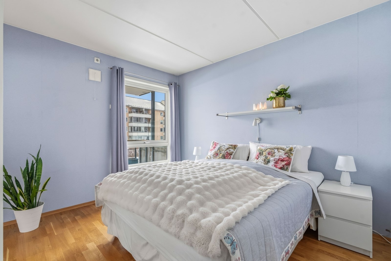 Boligen har et soverom. Galleribilde