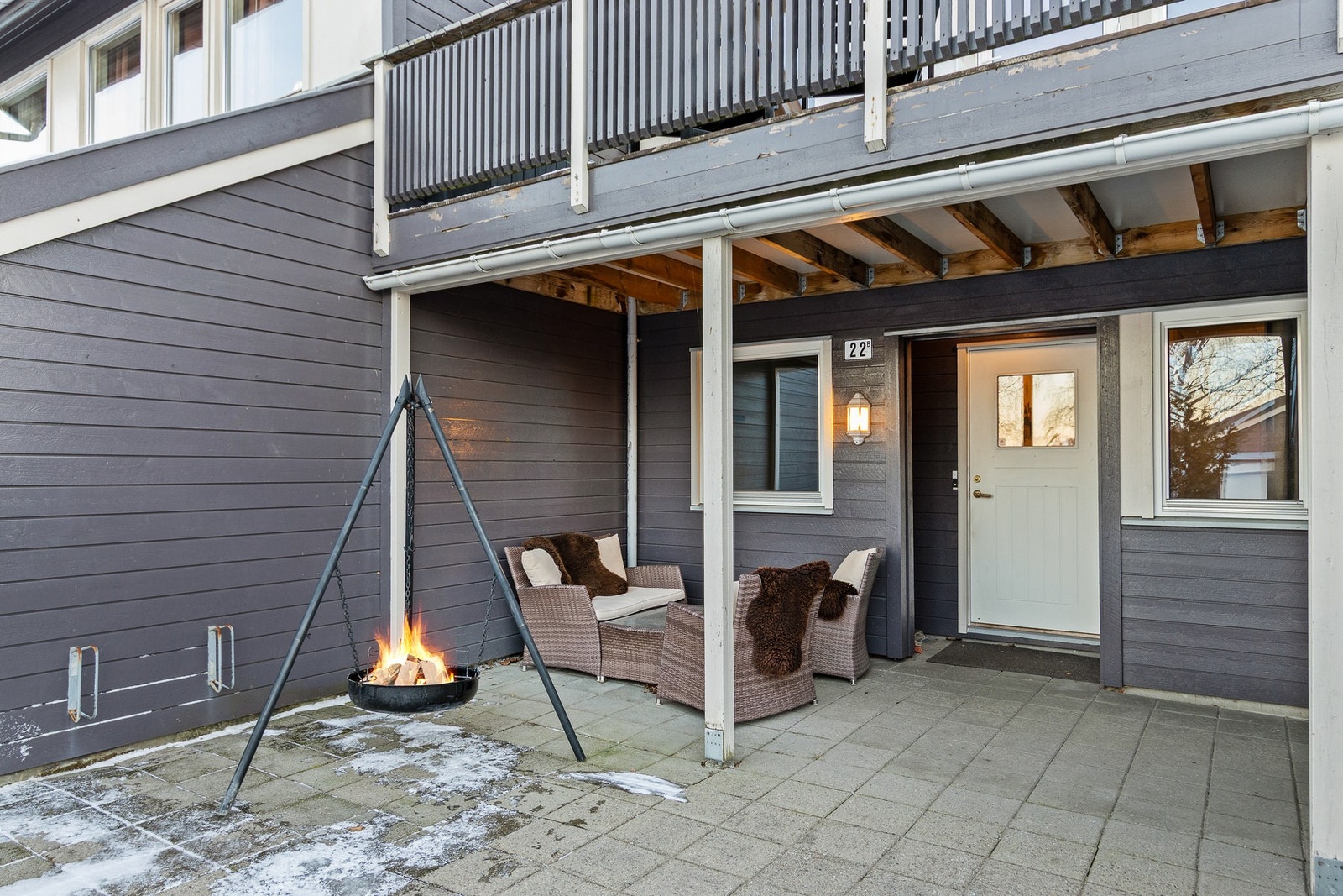 Takoverbygget inngangsparti Galleribilde